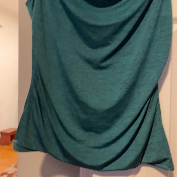 Turquoise tops - Picture 3 of 6